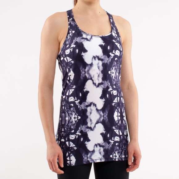 Lululemon Every Yogi Tank Ink Blot White Deep Indigo sz 4 - Picture 7 of 7